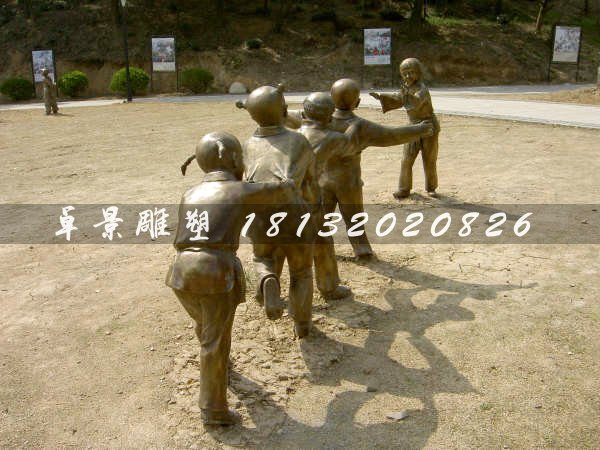 老鷹抓小雞雕塑，兒童游戲銅雕，廣場人物雕塑