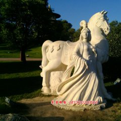 美女牽馬石雕，人物與馬雕塑