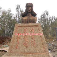 雷鋒銅雕，廣場英雄銅雕