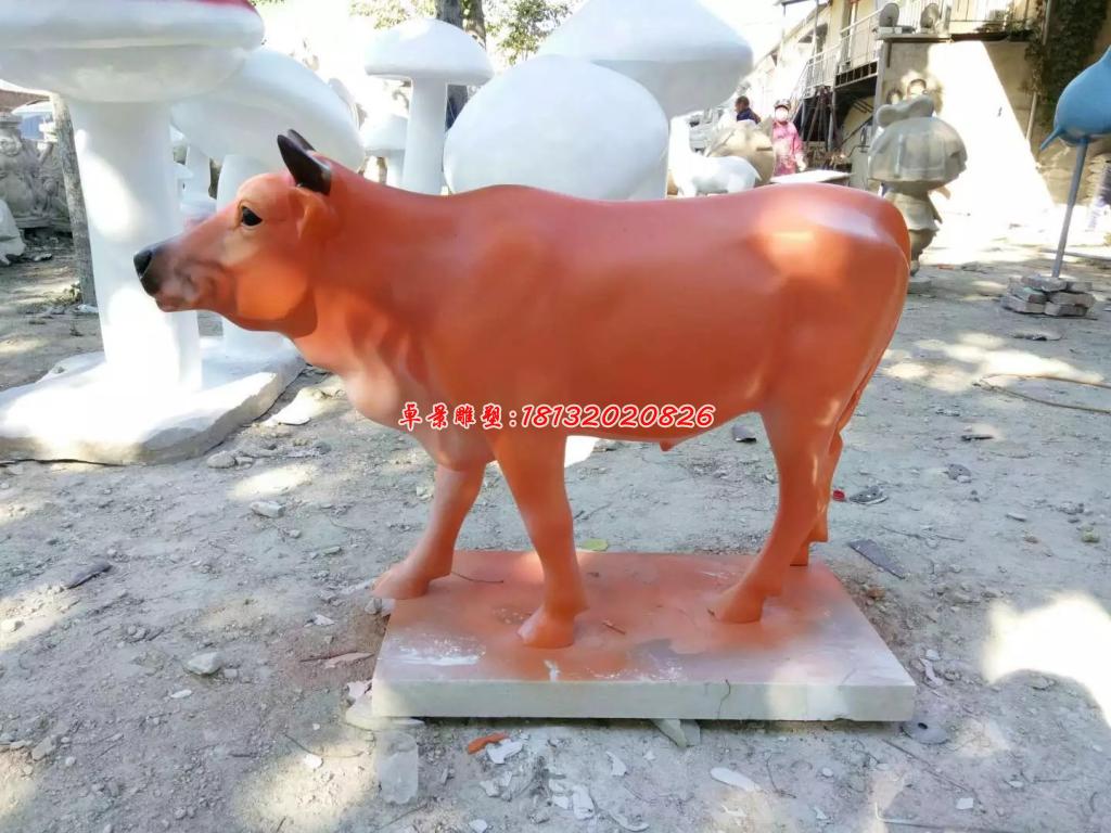 玻璃鋼牛雕塑，玻璃鋼動物雕塑