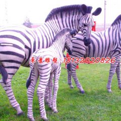 玻璃鋼動物雕塑，仿真斑馬雕塑