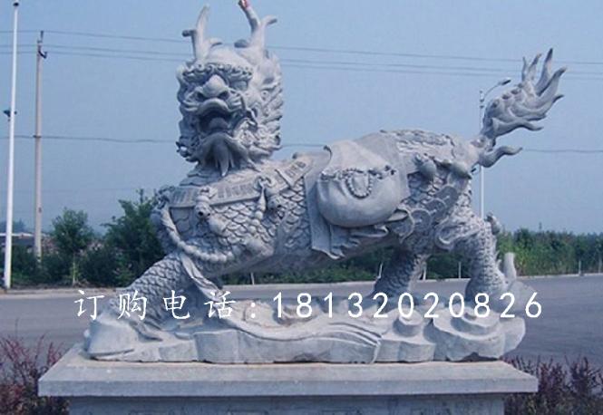 奔跑的麒麟石雕，青石麒麟雕塑