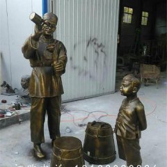 玻璃鋼仿銅人物雕塑，小孩打醬油雕塑