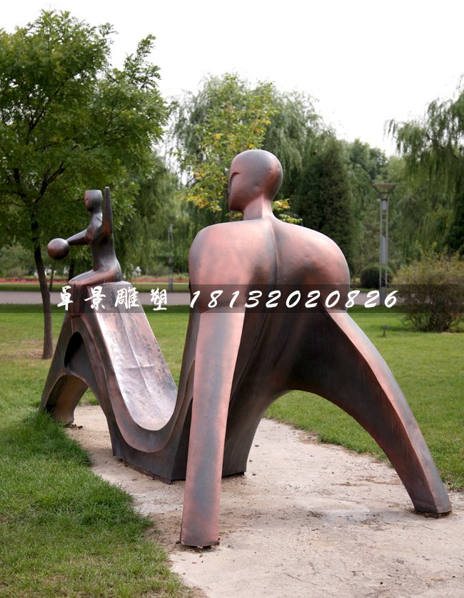 父子銅雕，公園抽象人物雕塑