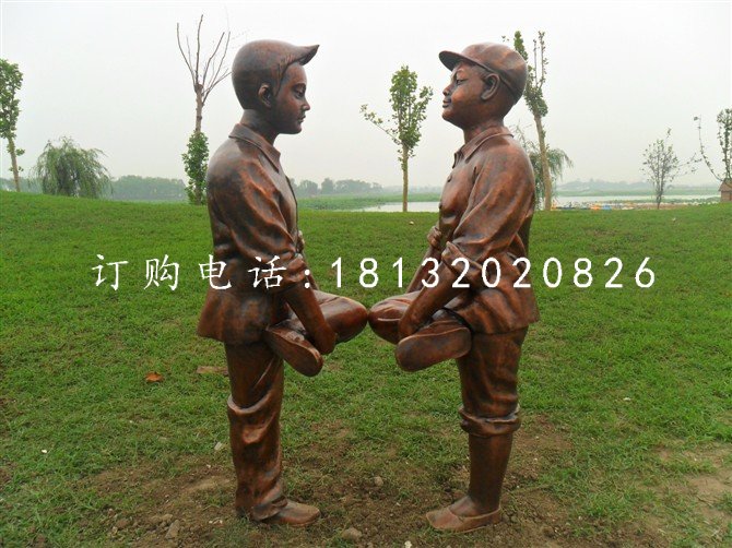 小孩斗雞銅雕，公園人物雕塑