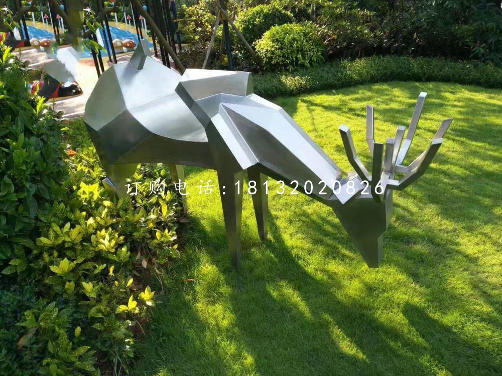 小鹿吃草雕塑，不銹鋼動物 (4)