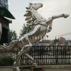 不銹鋼立馬，企業門口雕塑