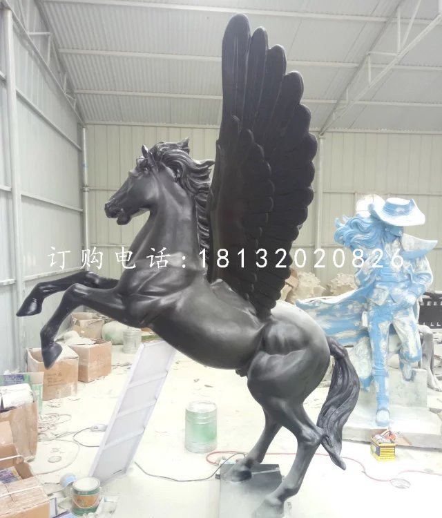 飛馬雕塑，廣場銅馬雕塑