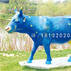 彩繪牛，玻璃鋼公園動物雕塑