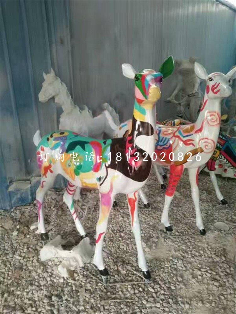 小鹿雕塑，玻璃鋼彩繪動物