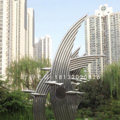 不銹鋼游魚雕塑，公園景觀雕塑