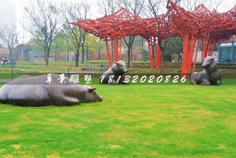 抽象牛銅雕，公園動物銅雕