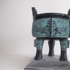 青銅鼎，三足銅鼎雕塑